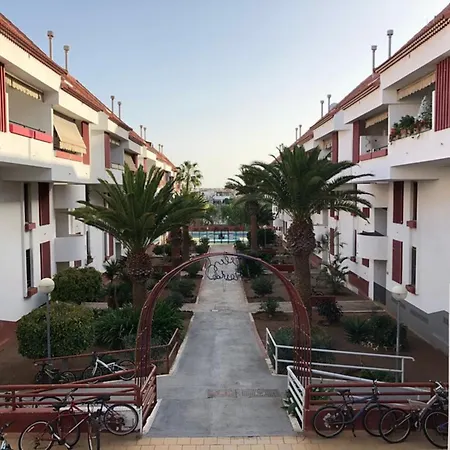Cozy With 2 Bedrooms * Playa de las Americas (Tenerife)